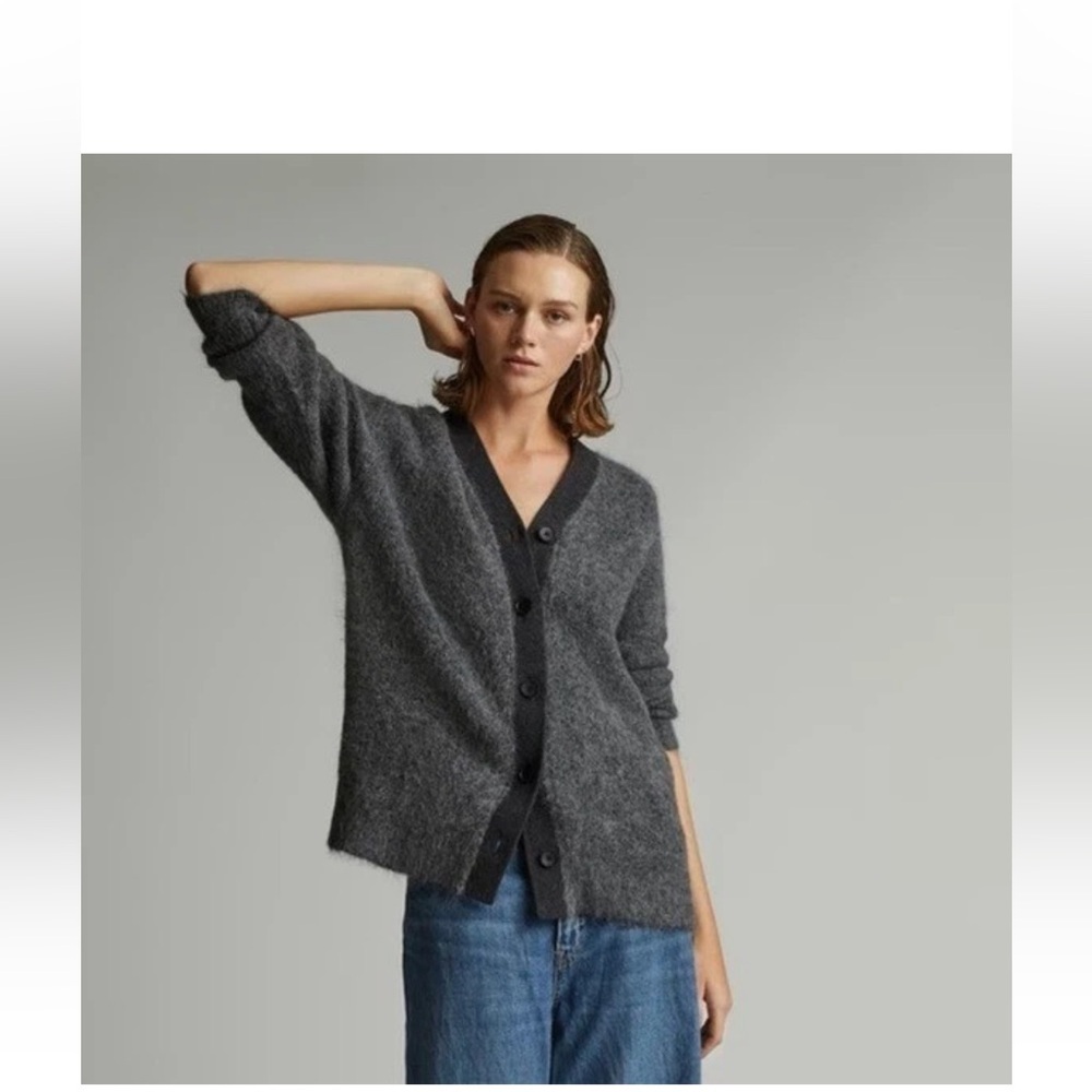 Everlane Super Fuzzy Alpaca Cardigan grey and black oversized cozy size XL